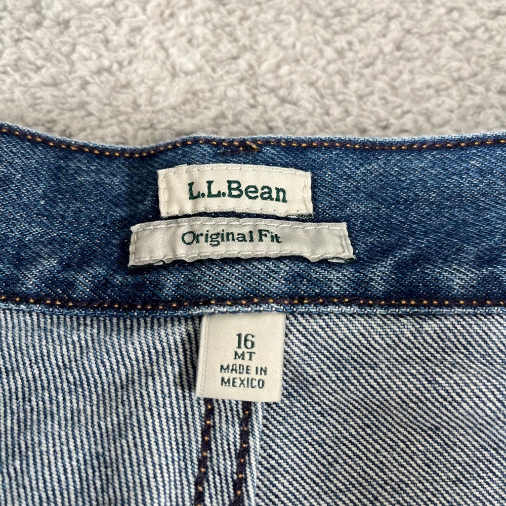 LL Bean Original Fit Jeans Womens 16 MT Blue Denim Straight Leg 100% Cotton - Picture 4 of 13